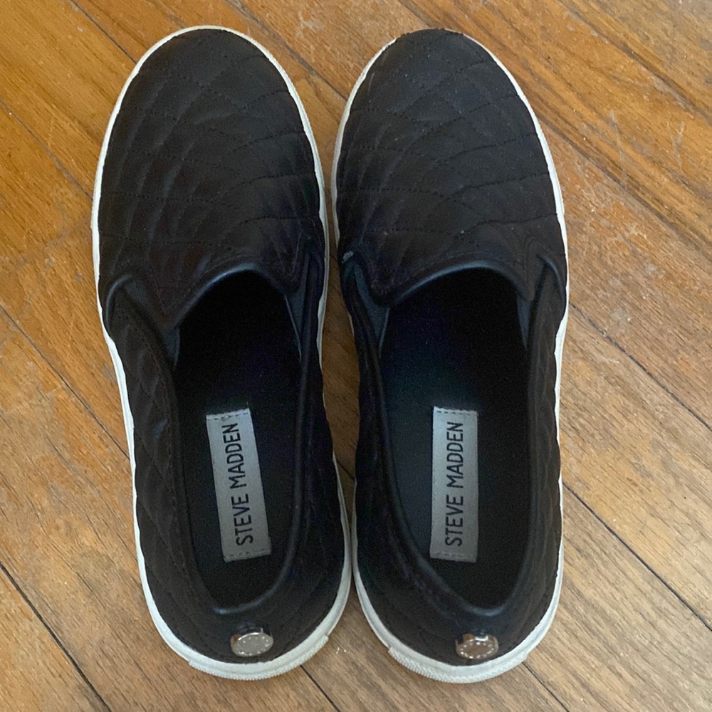 4 for $20/Steve Madden Slip Ons